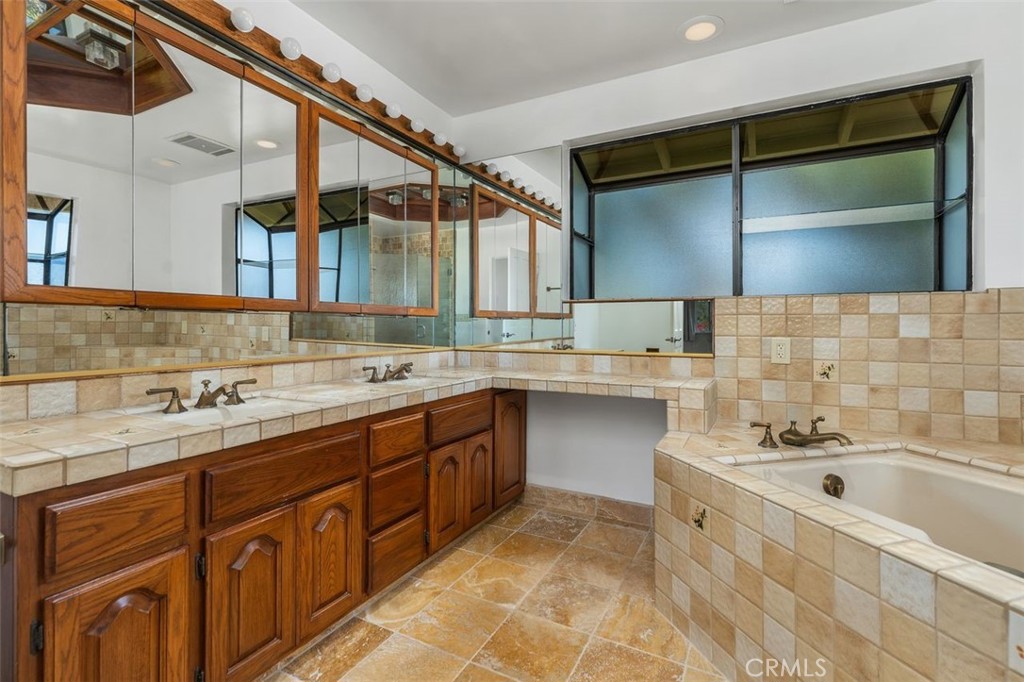 32215 Schooner Drive