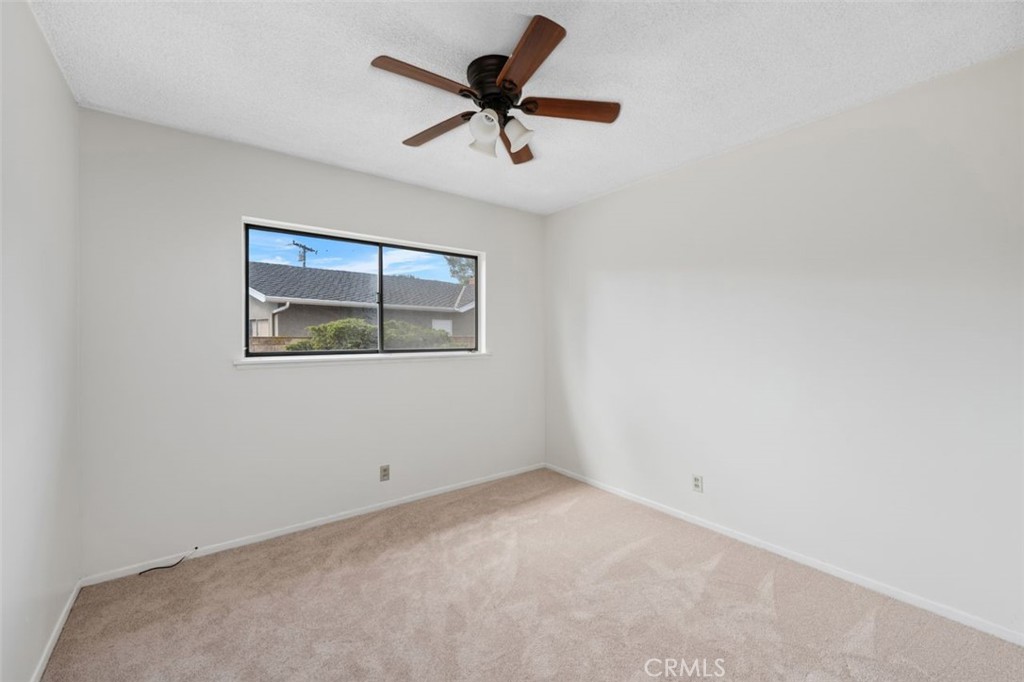 1990 Avenida Feliciano