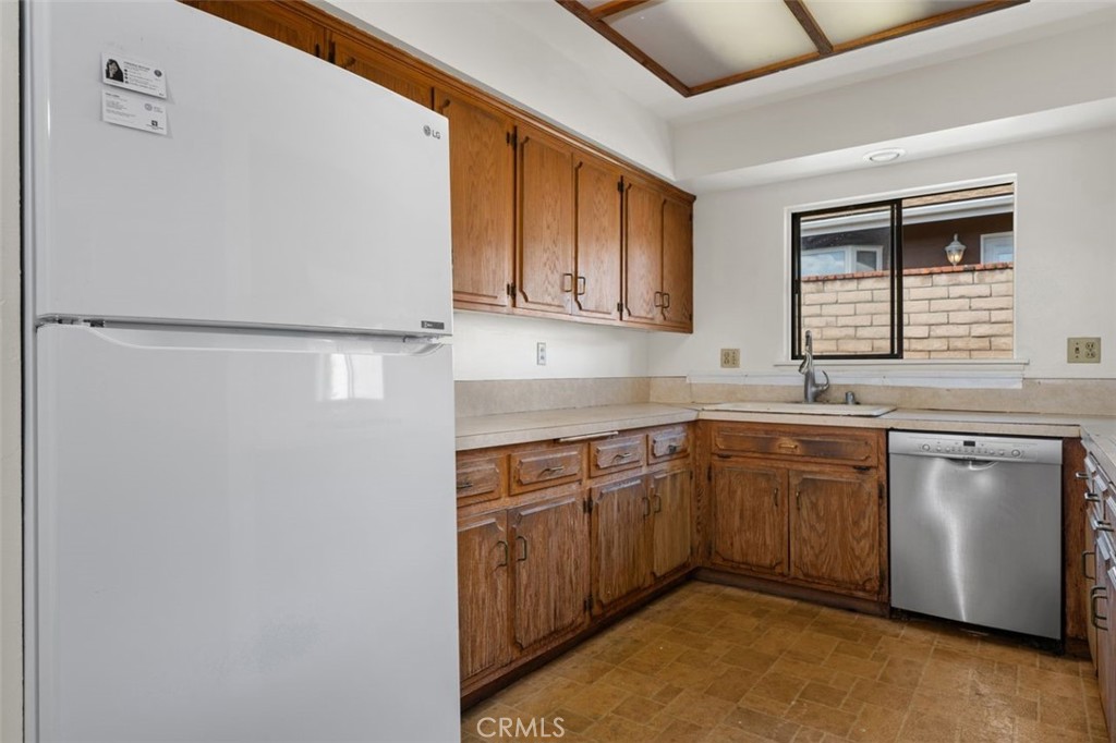 1990 Avenida Feliciano