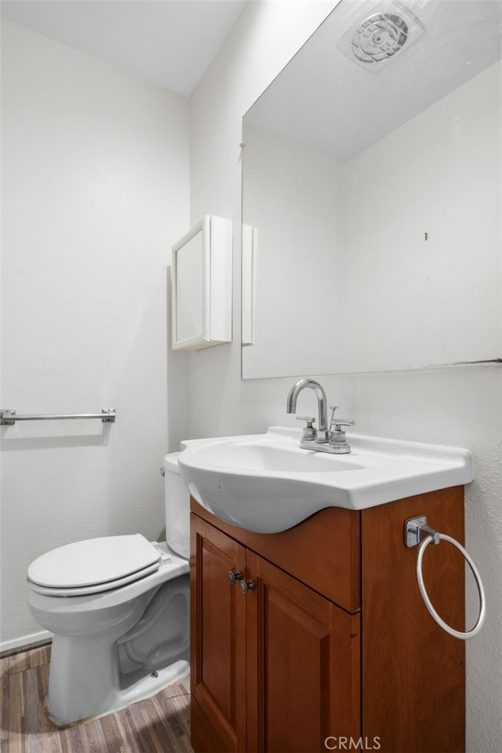 1990 Avenida Feliciano