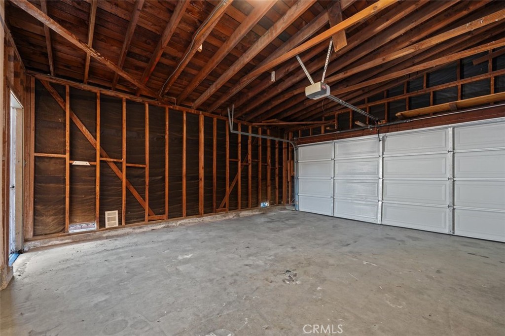 1990 Avenida Feliciano