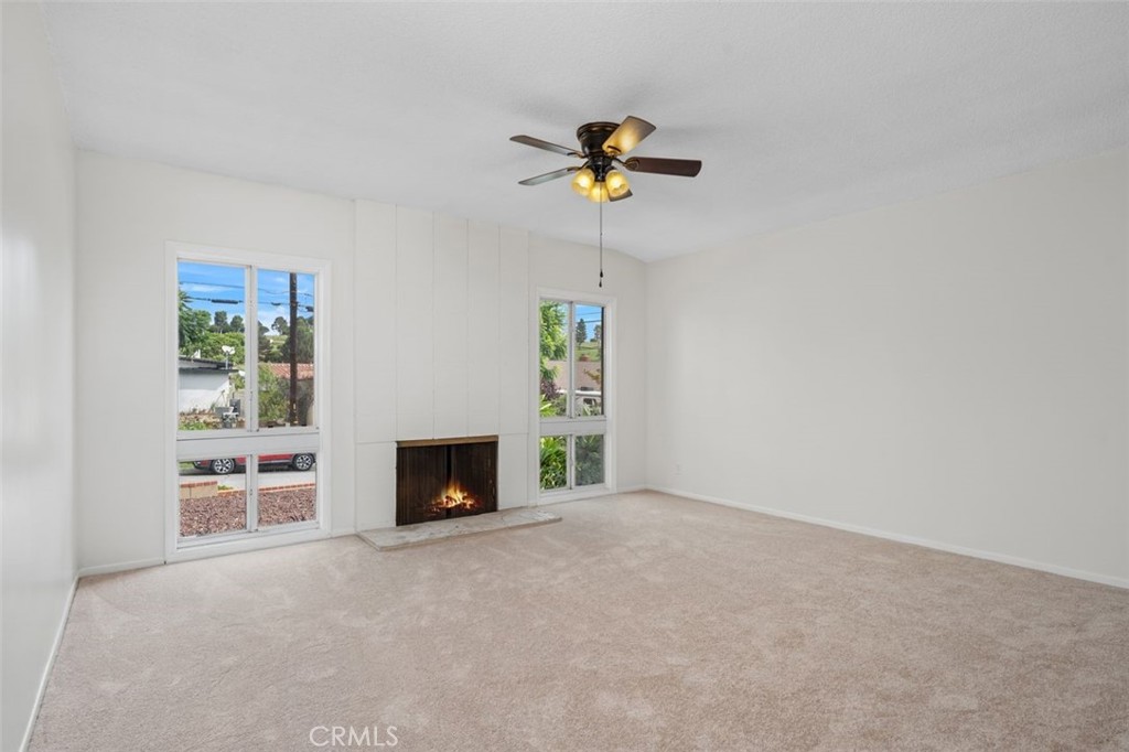 1990 Avenida Feliciano