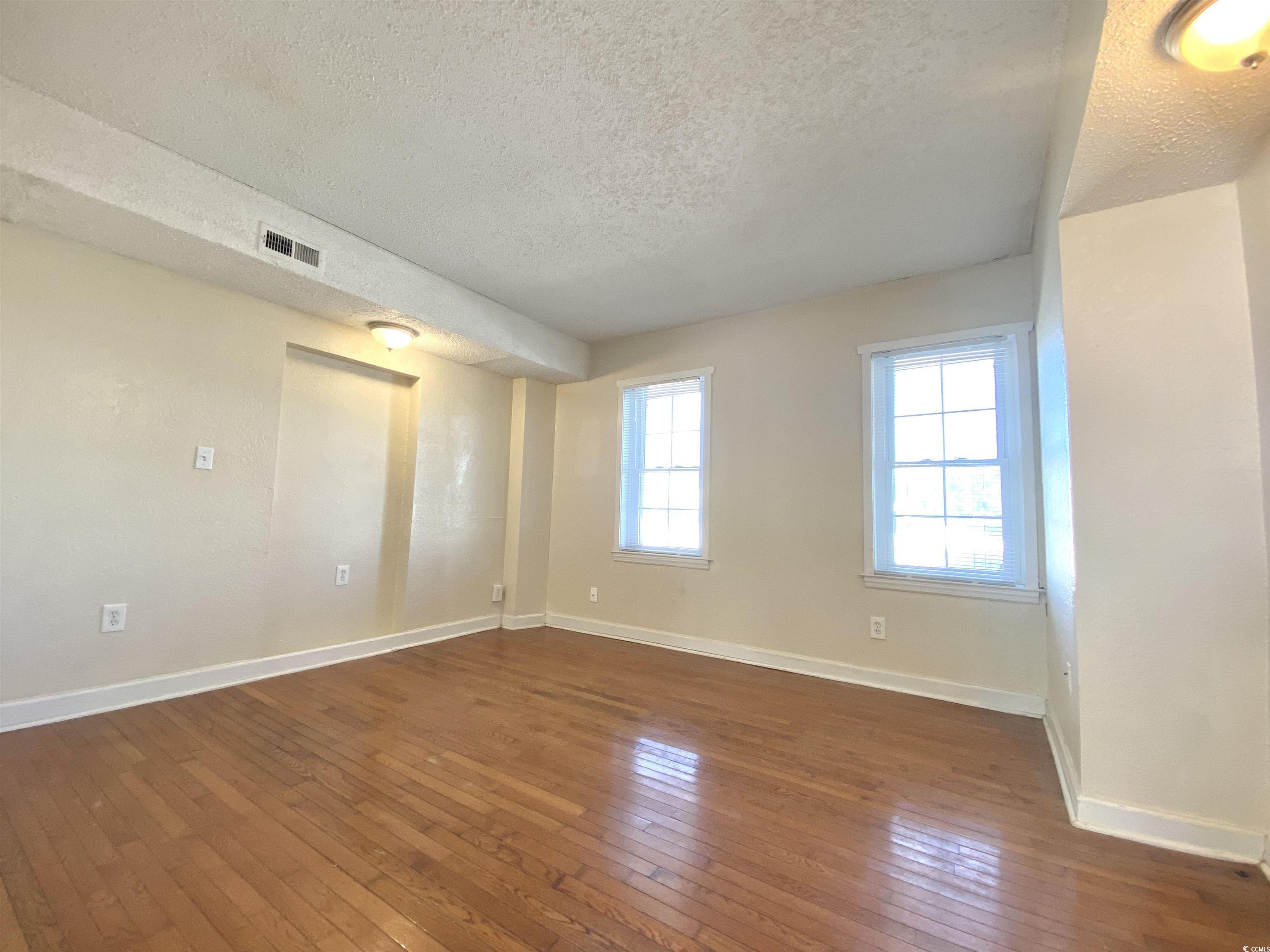 111 S Poplar Dr.