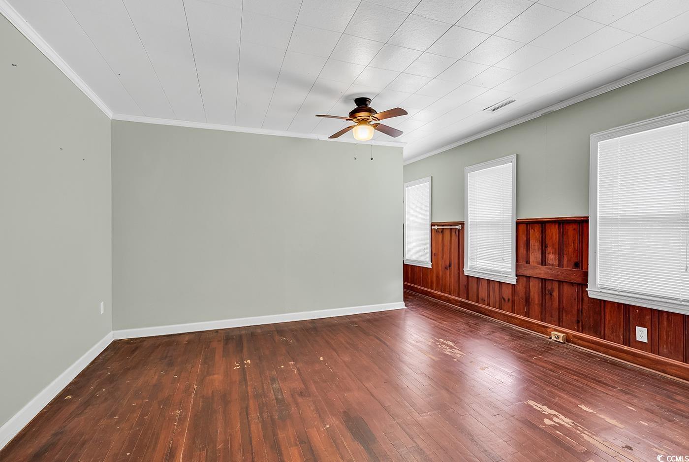 111 S Poplar Dr.