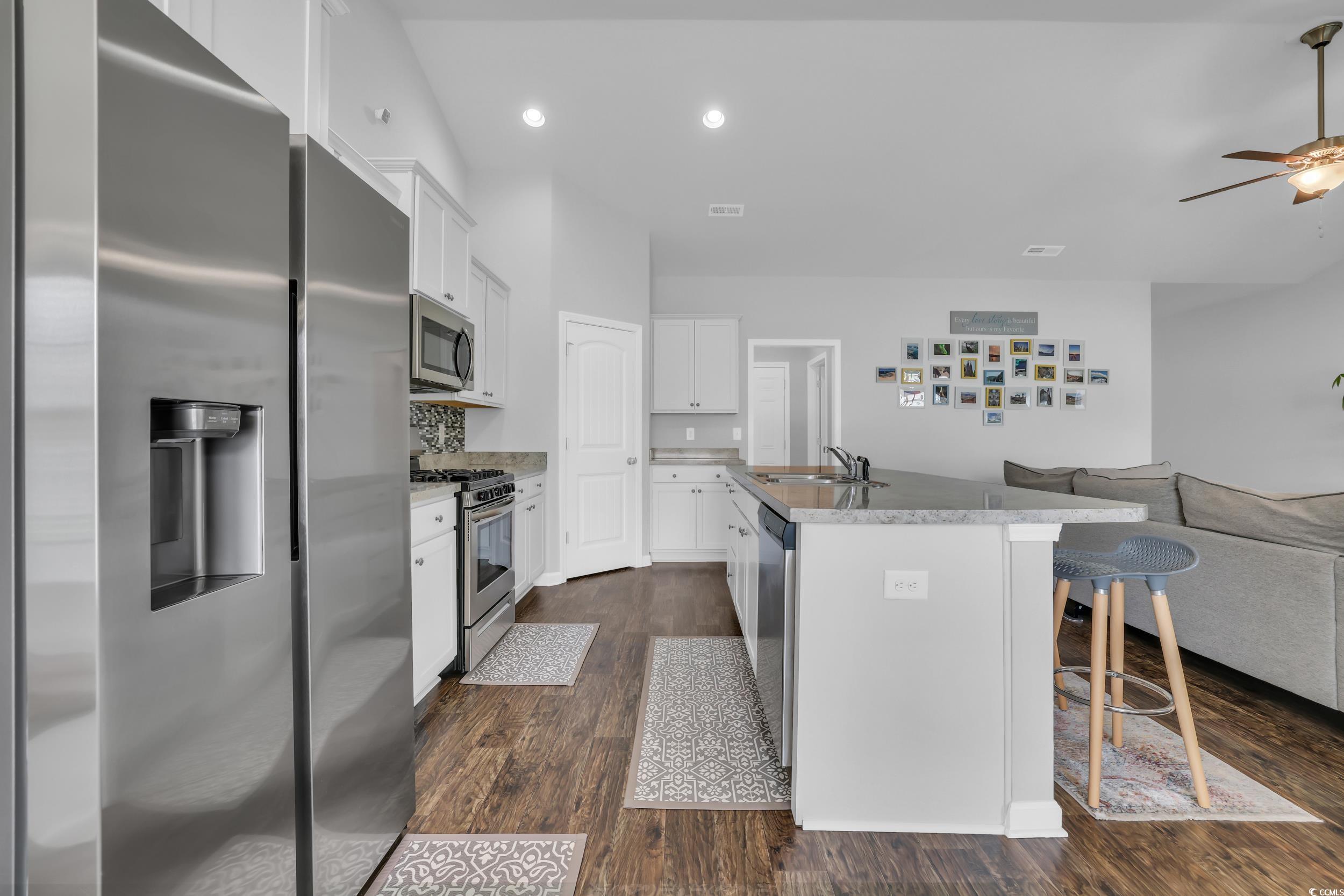 4200 Woodcliffe Dr.