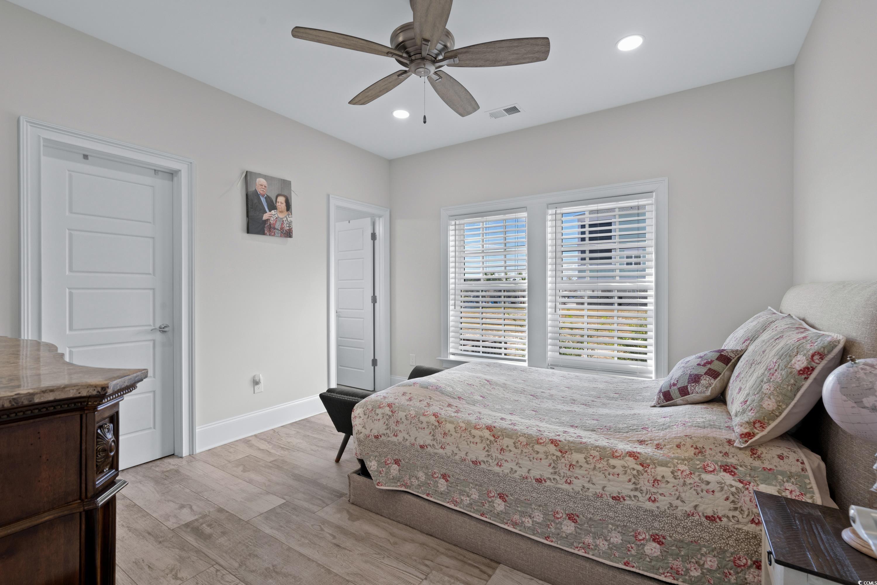 208 W Palms Dr.