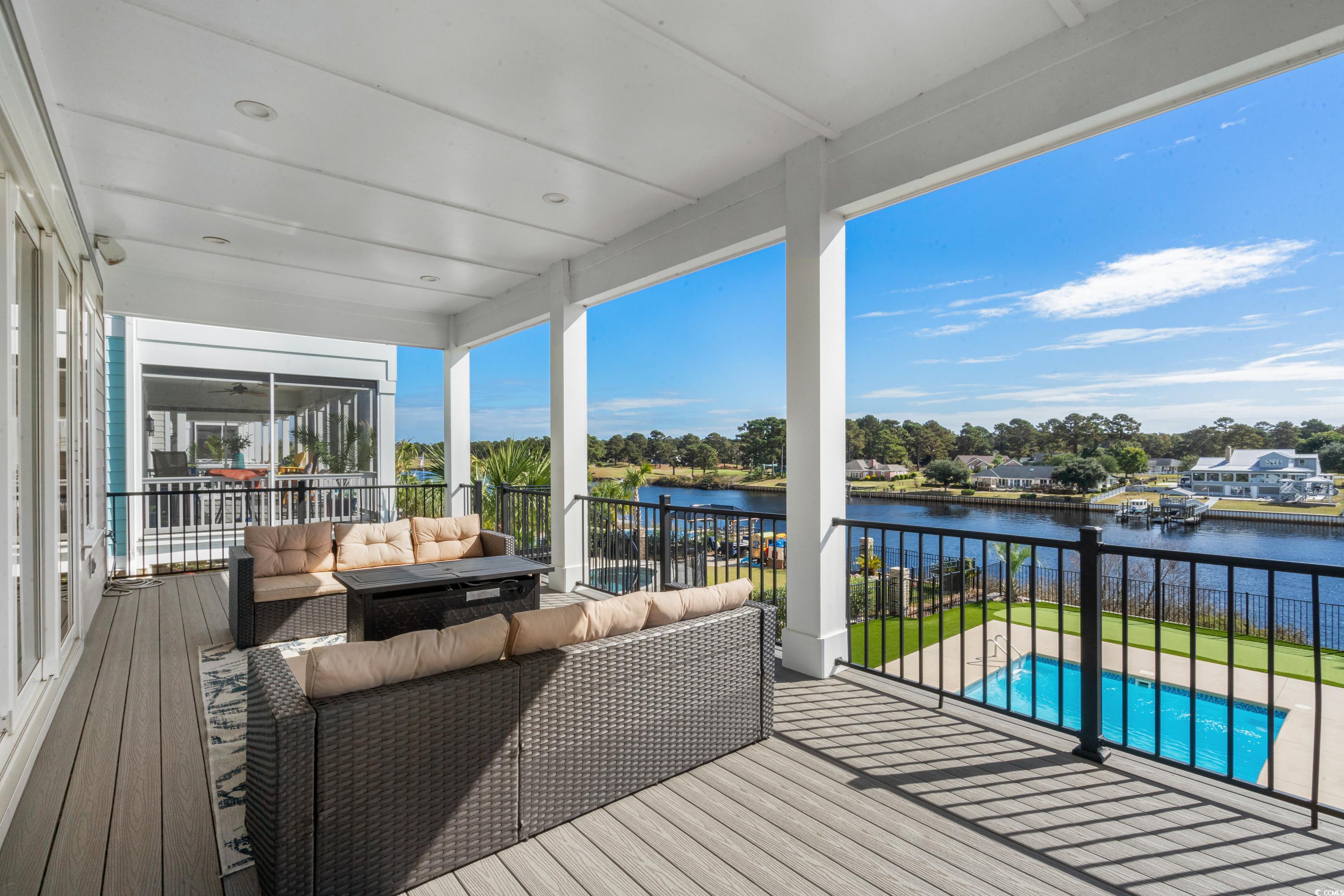 208 W Palms Dr.