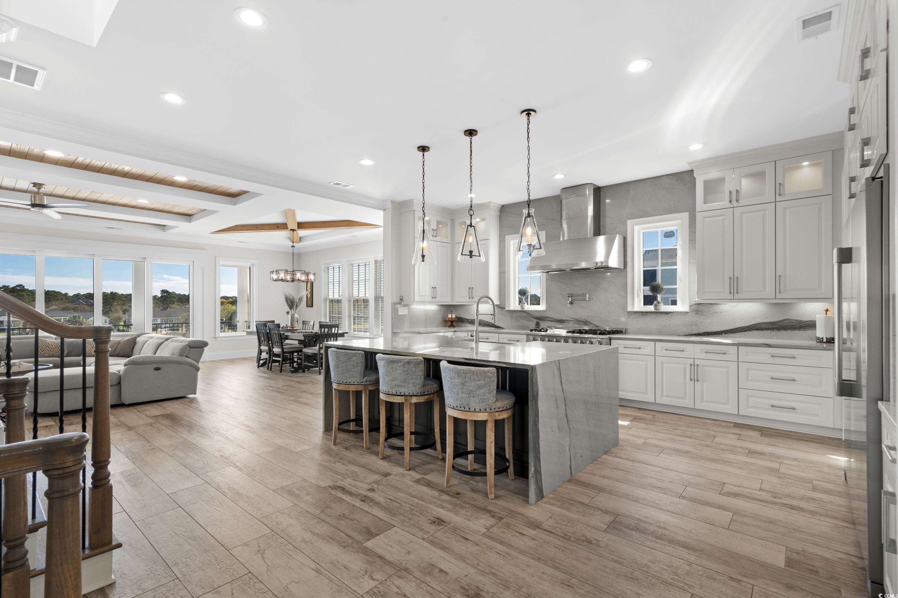 208 W Palms Dr.