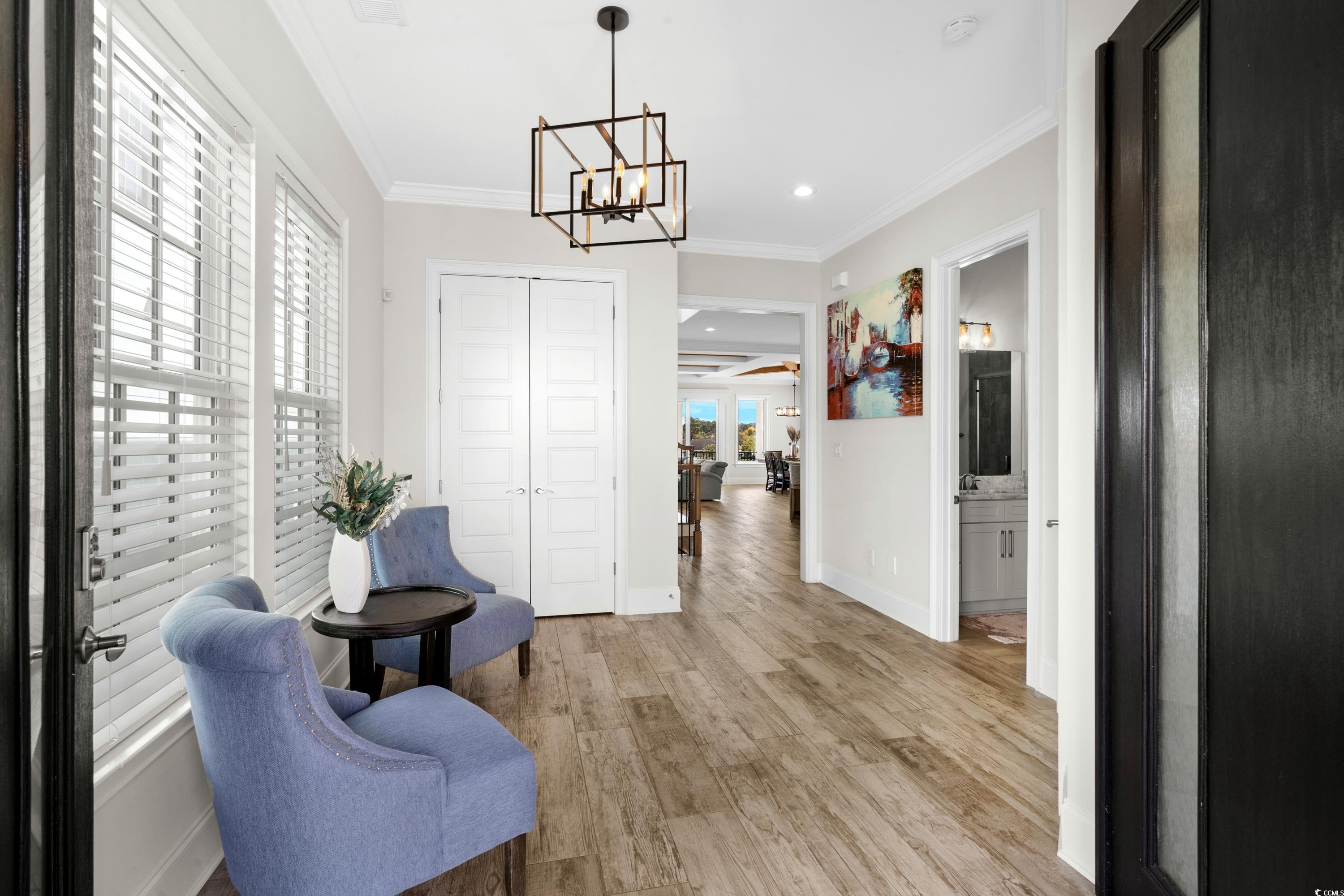 208 W Palms Dr.