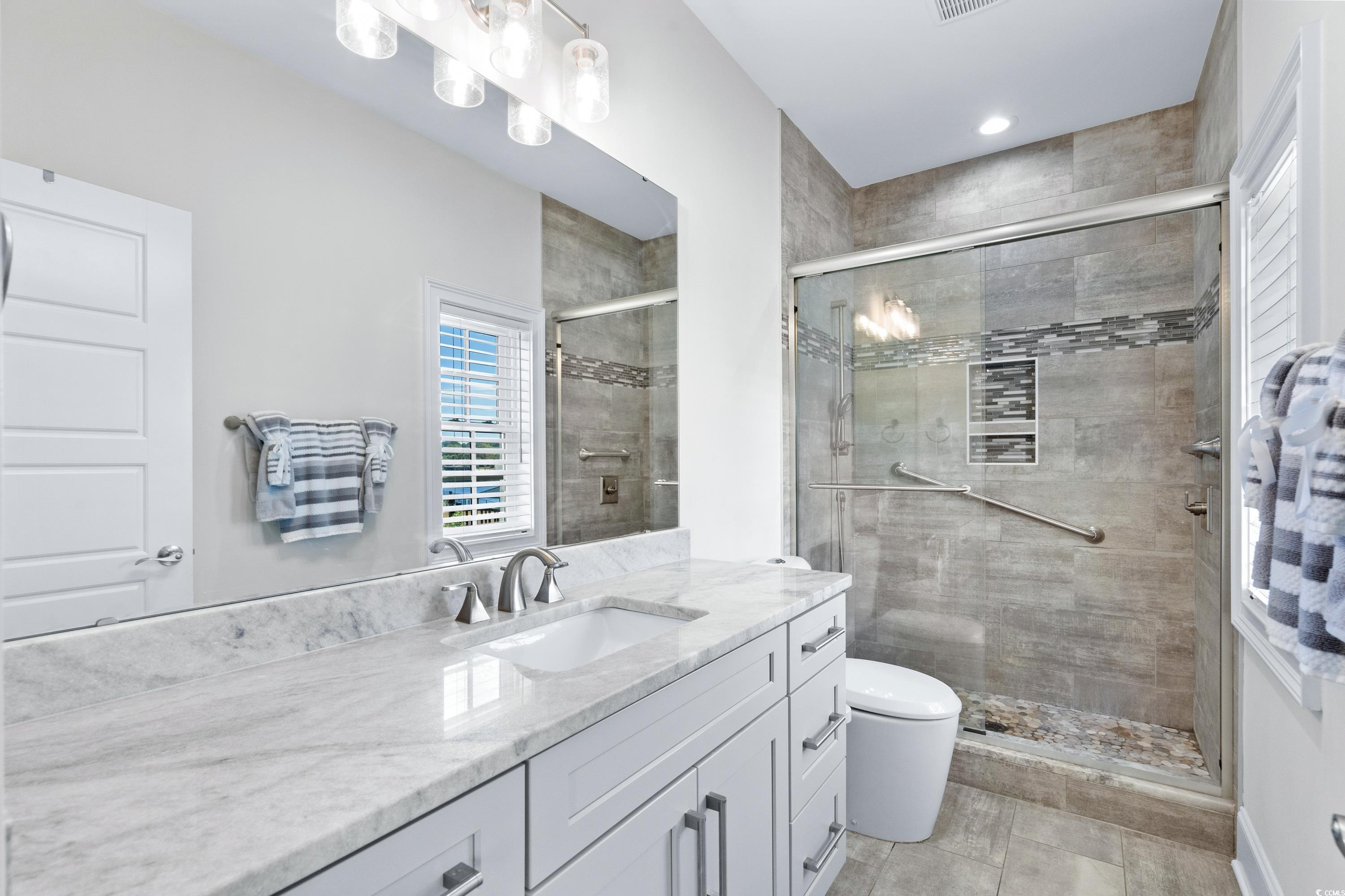 208 W Palms Dr.