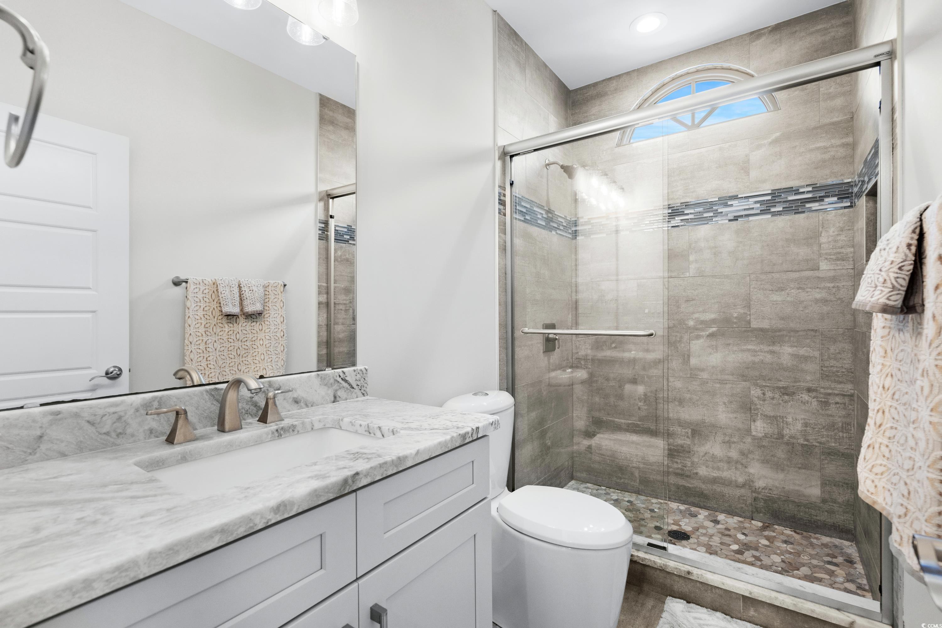 208 W Palms Dr.