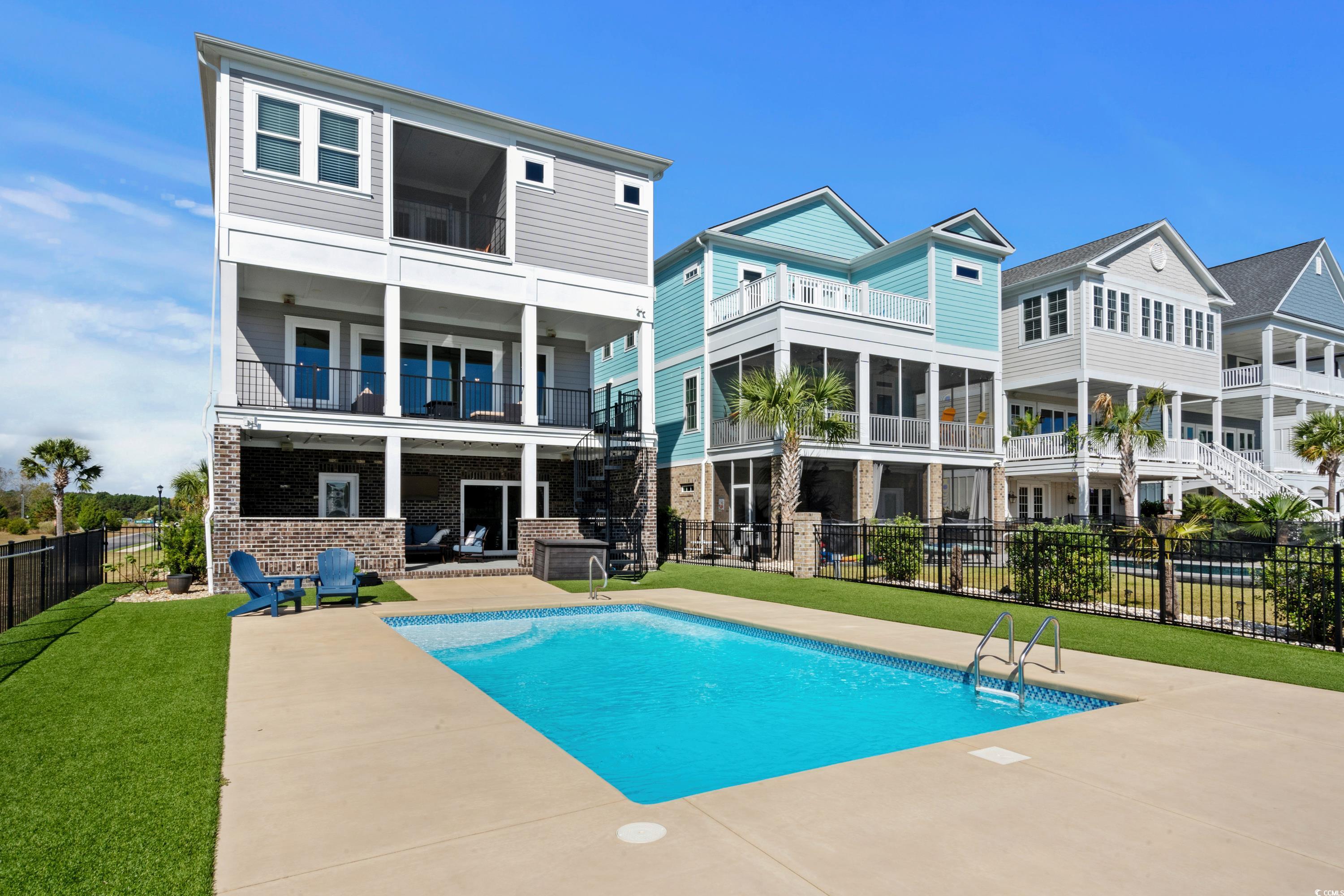 208 W Palms Dr.
