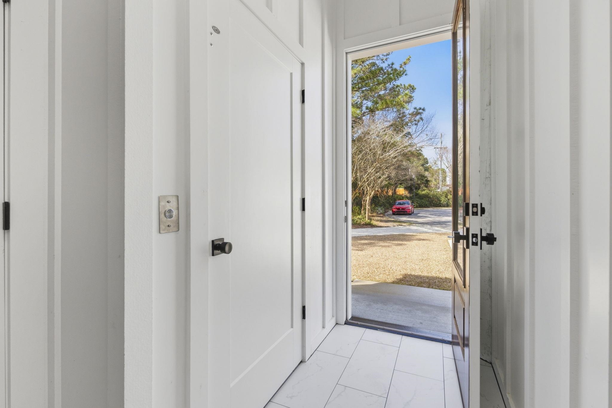 42 Enclave Pl.