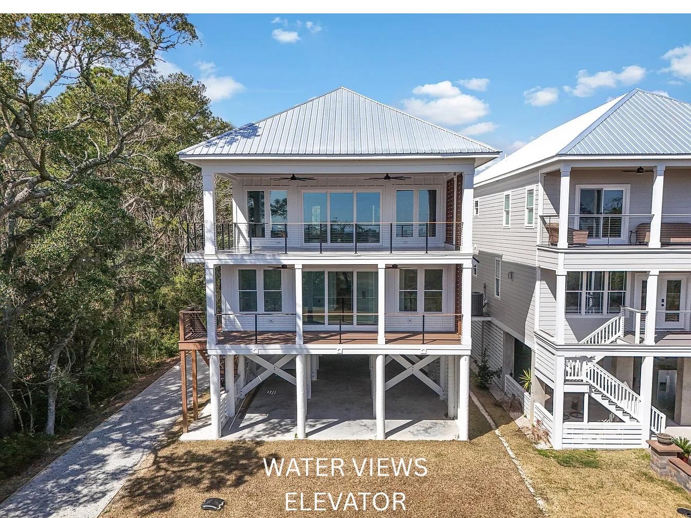 42 Enclave Pl.