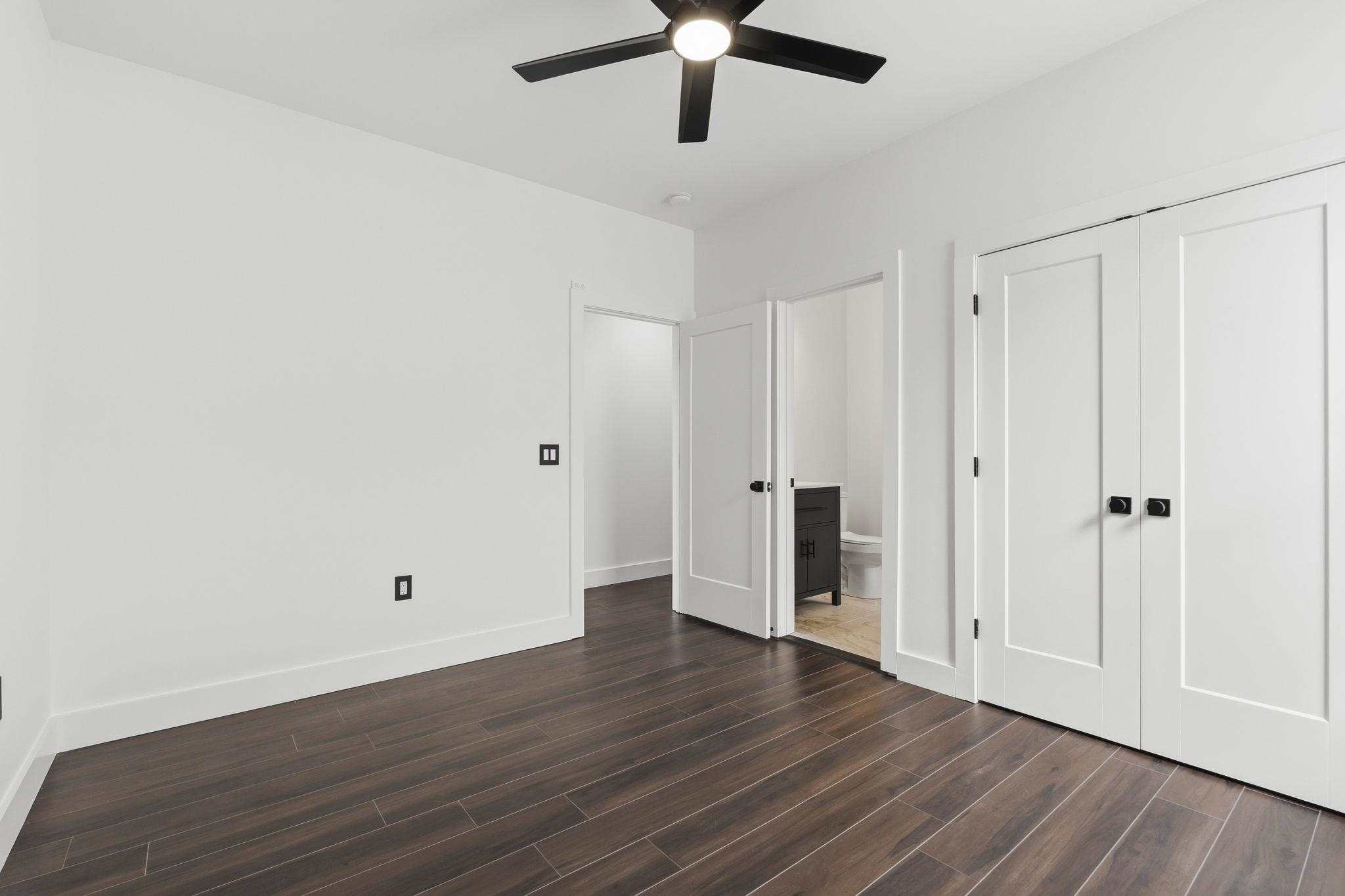 42 Enclave Pl.