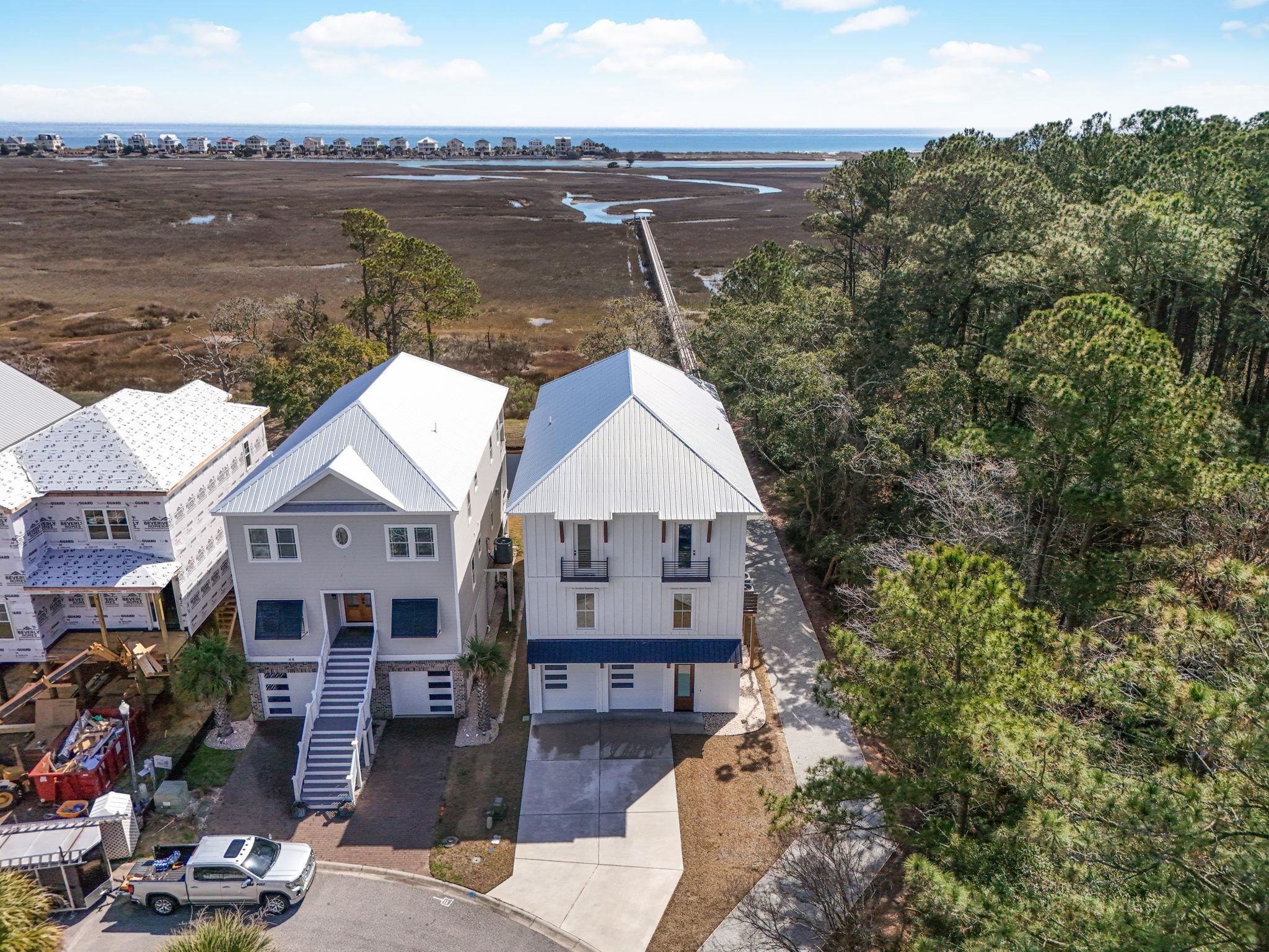 42 Enclave Pl.