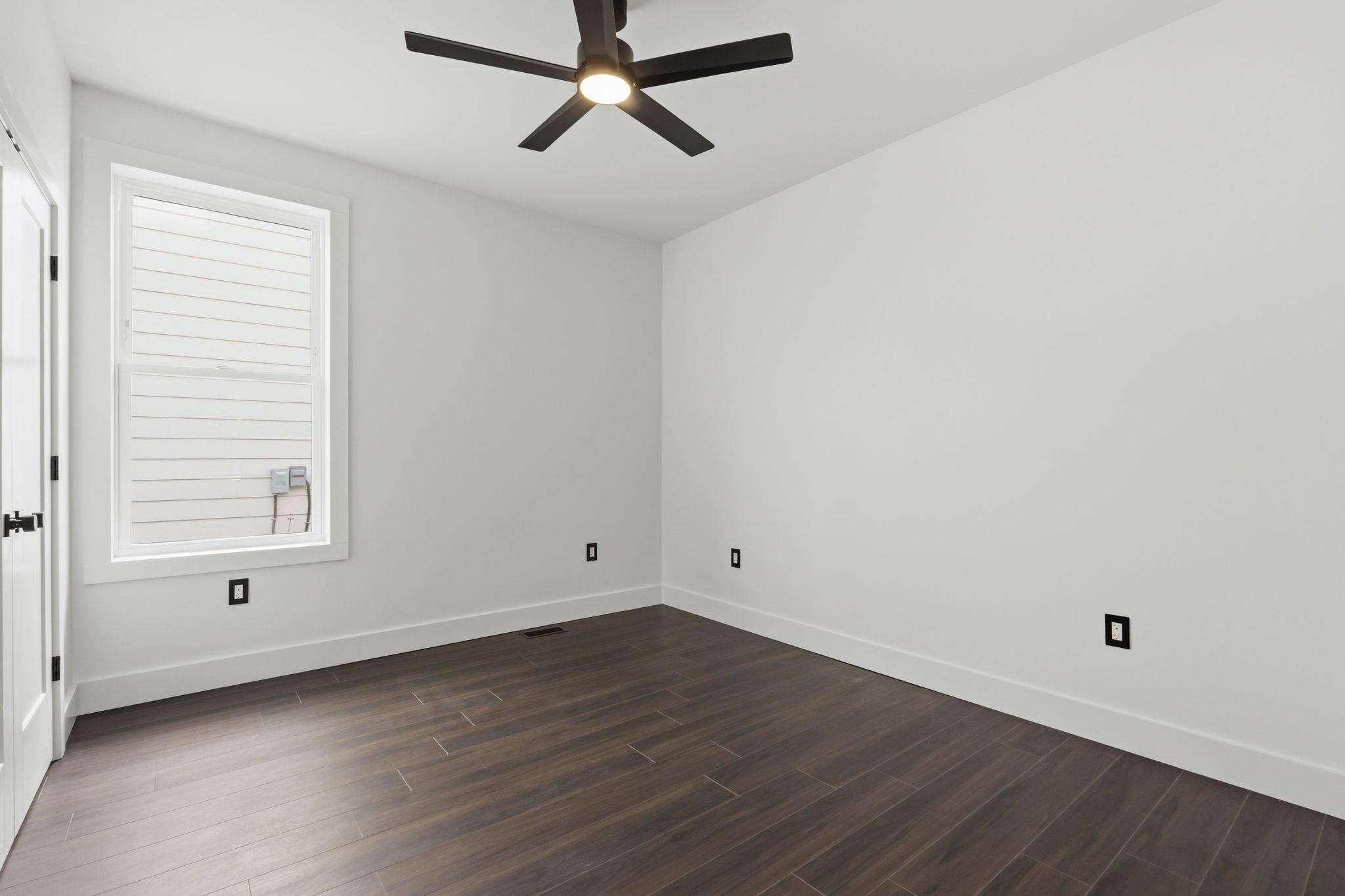 42 Enclave Pl.