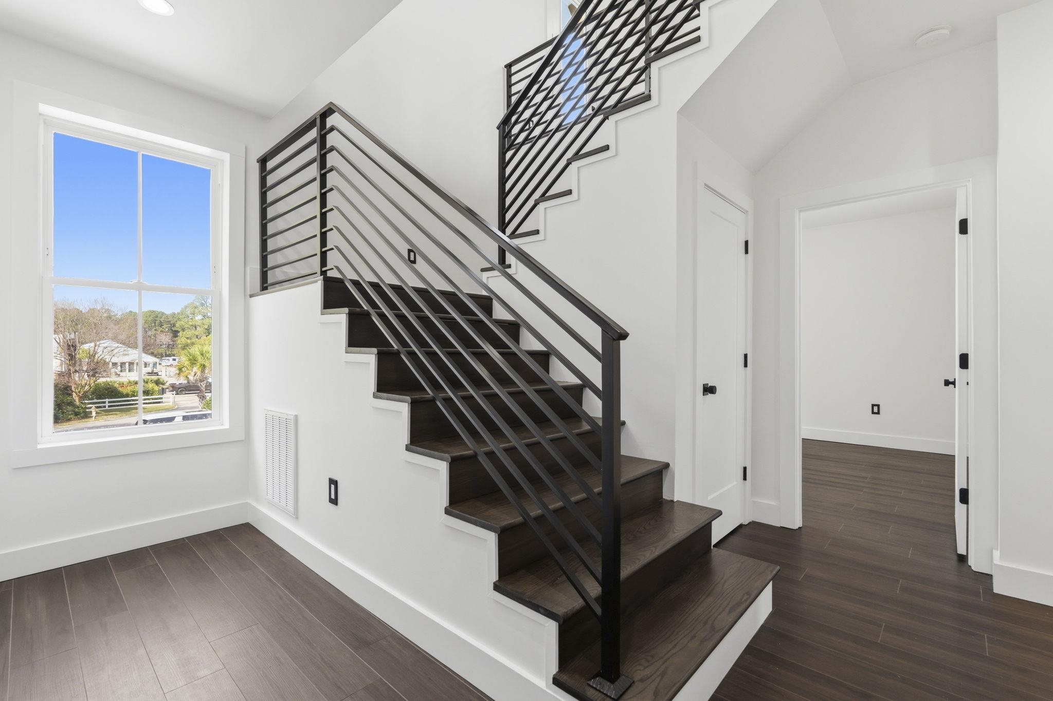 42 Enclave Pl.
