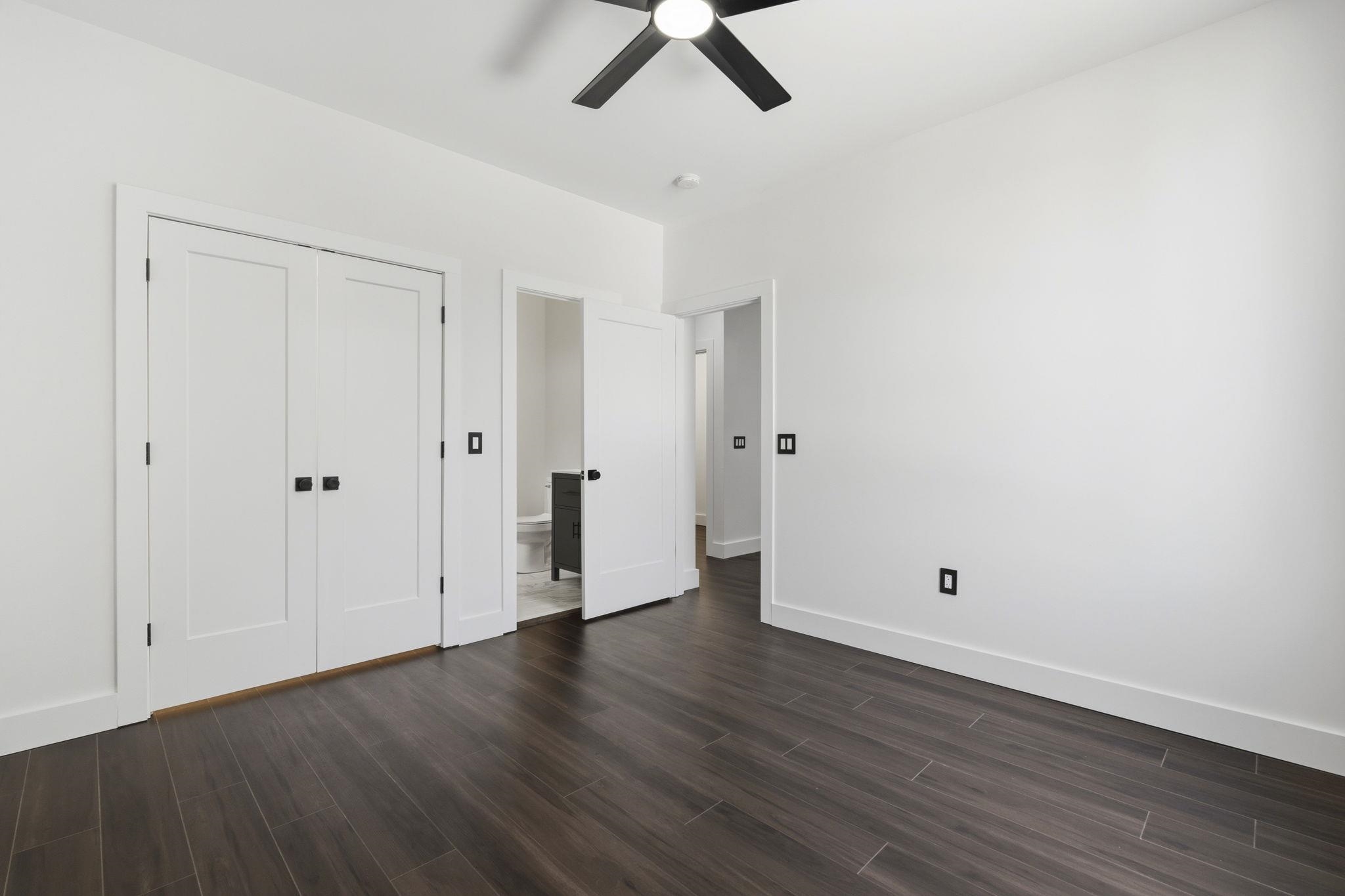 42 Enclave Pl.