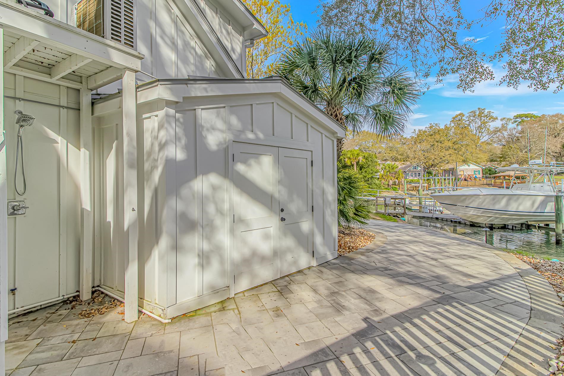 338 Rum Gully Rd.