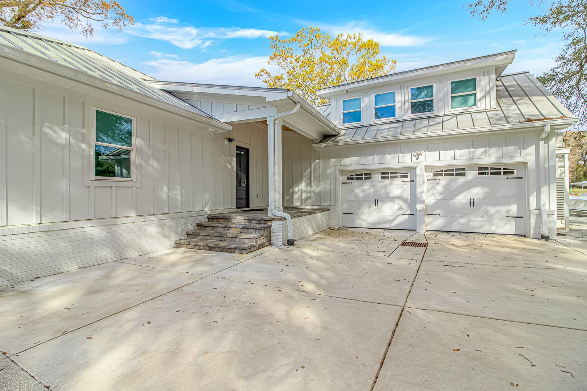 338 Rum Gully Rd.