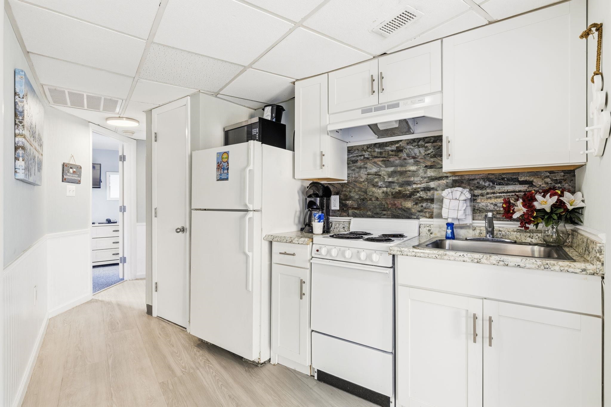 202 70th Ave. N Unit: 209