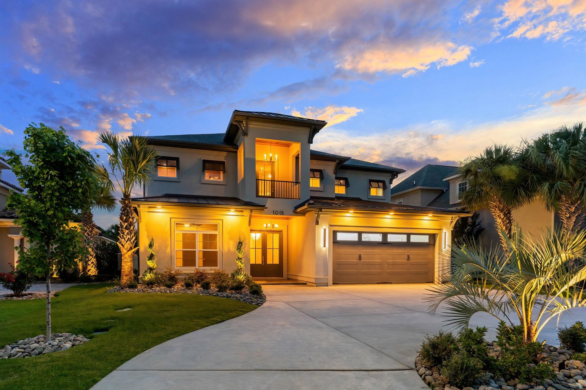 1015 Bluffview Dr.