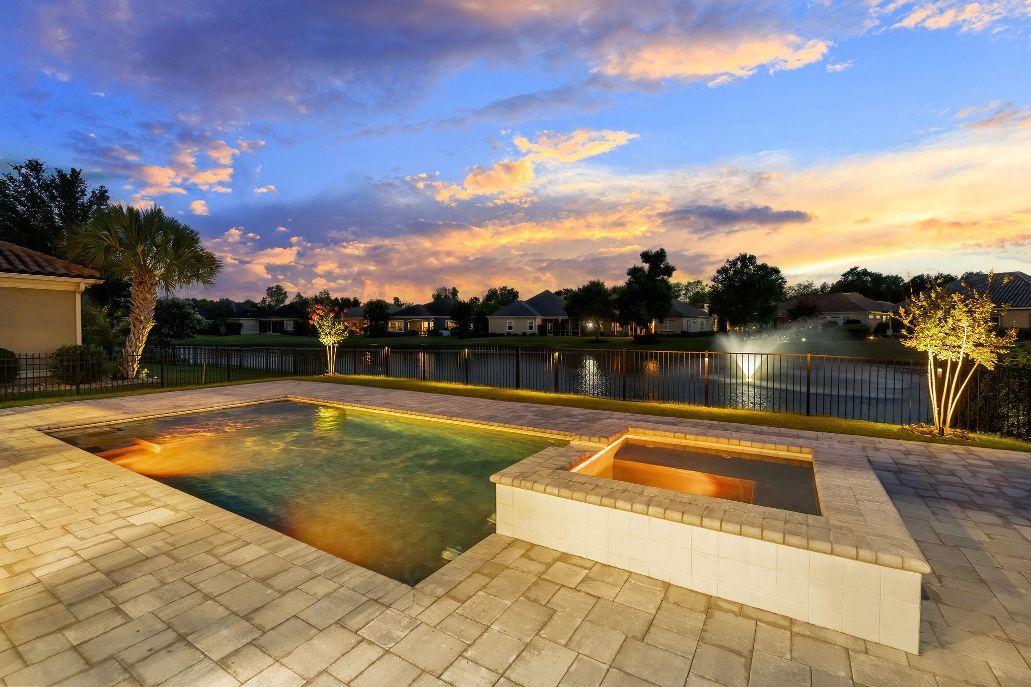 1015 Bluffview Dr.