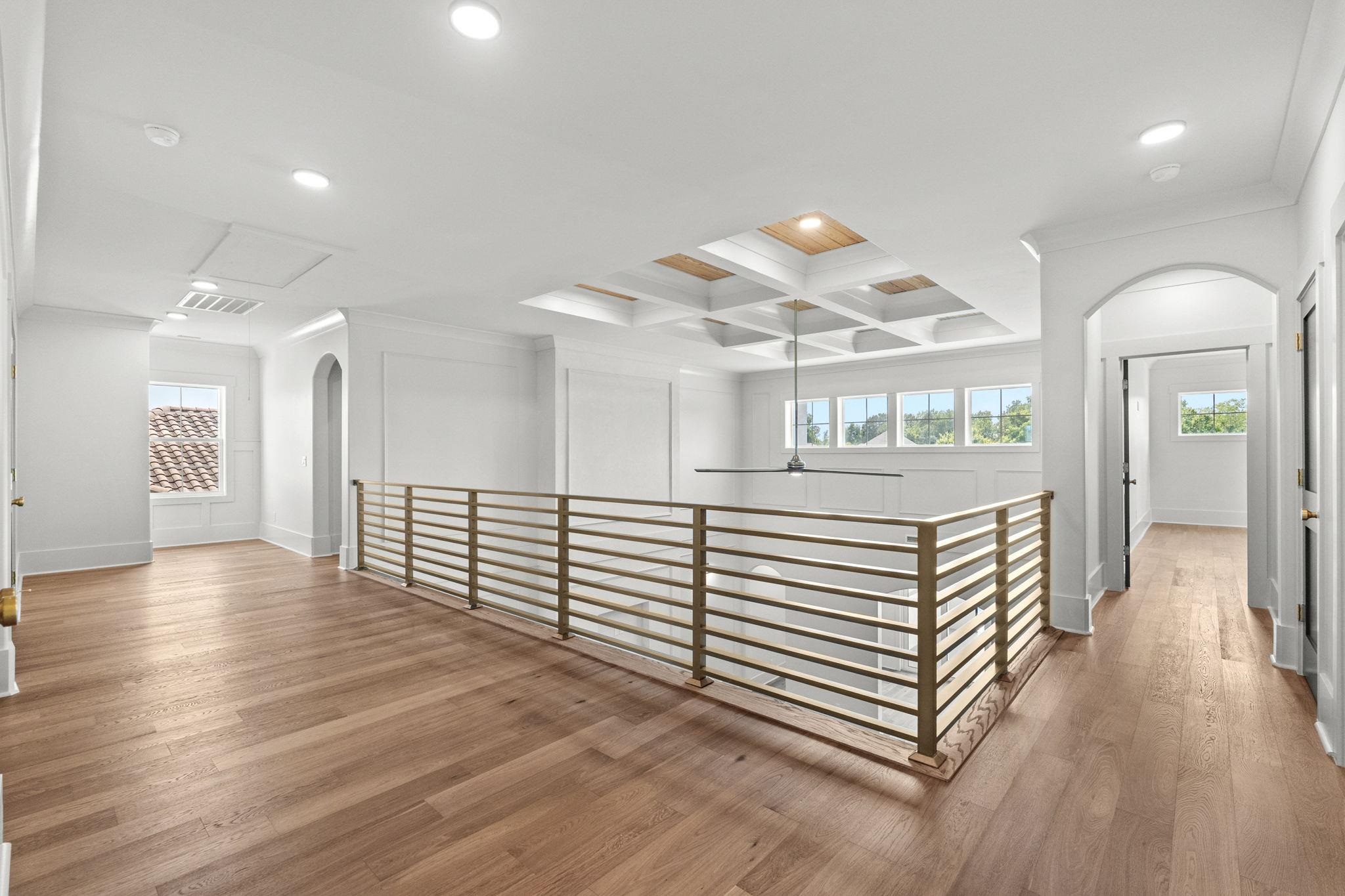 1015 Bluffview Dr.