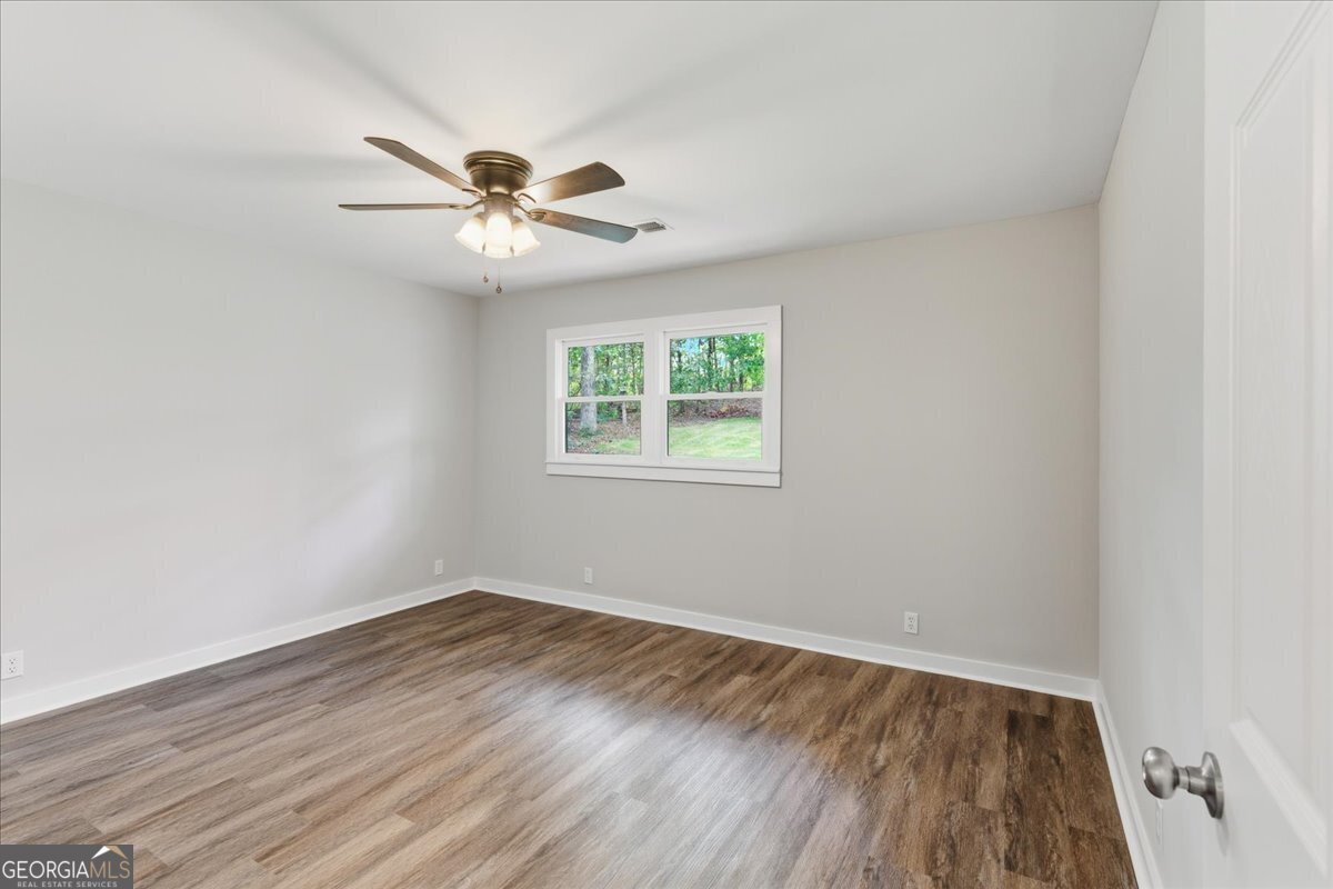 97 NW Gaddis Road NW