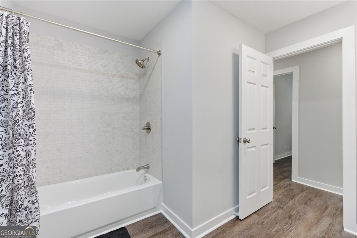 97 NW Gaddis Road NW