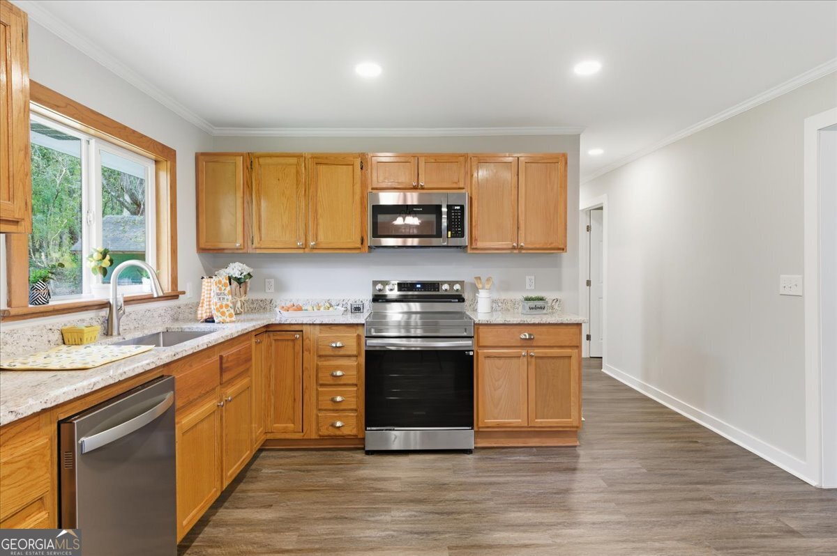 97 NW Gaddis Road NW