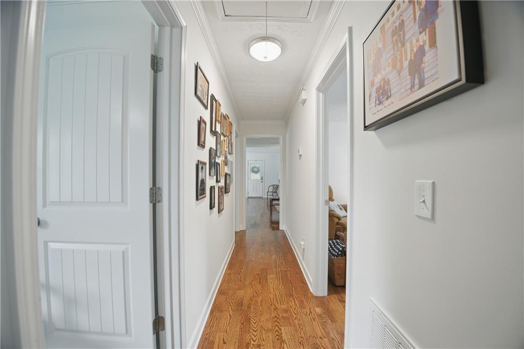 27 Ansley Way NW