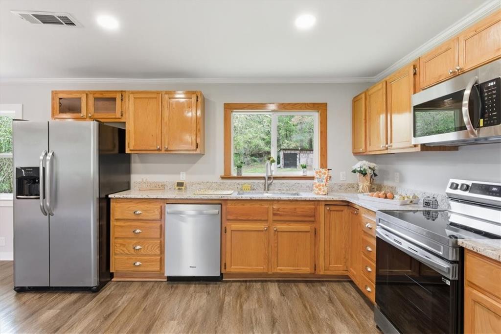 97 NW Gaddis Road NW