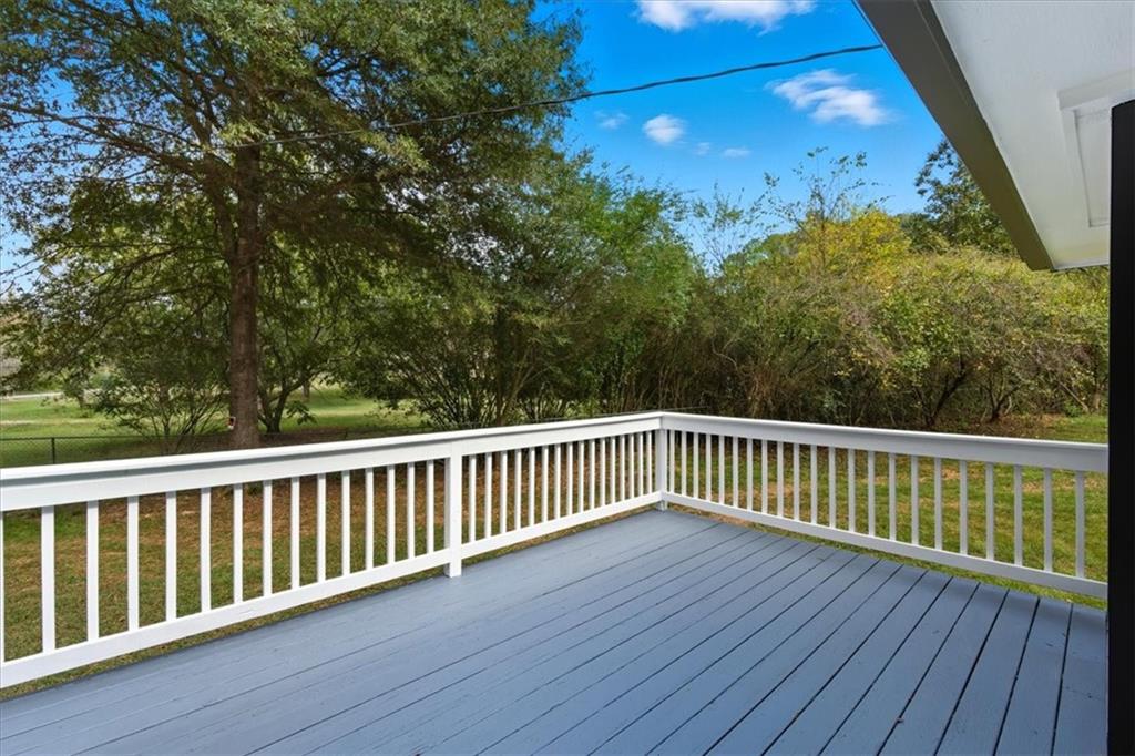 97 NW Gaddis Road NW
