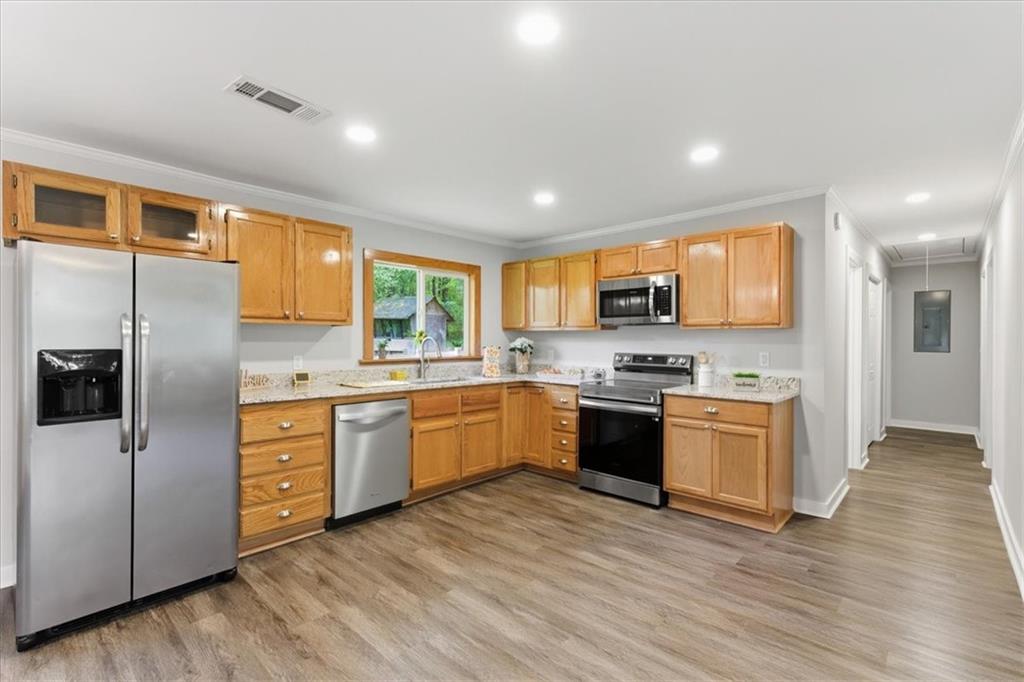 97 NW Gaddis Road NW
