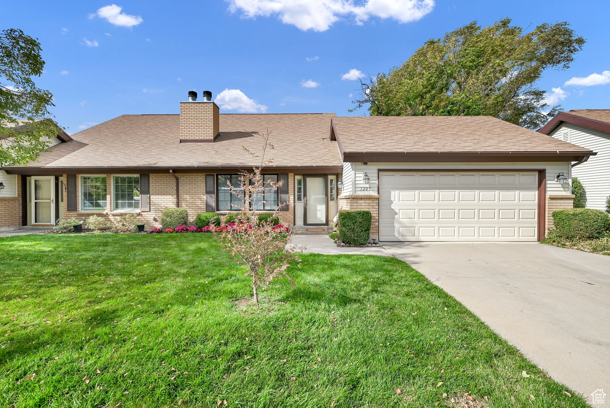 1209 N 575 W
