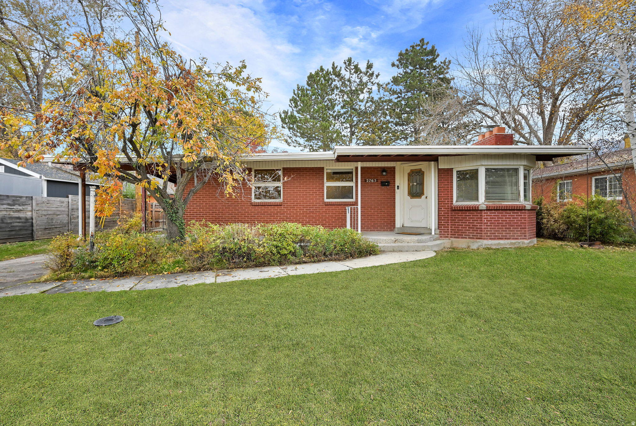 2765 S 2100 E