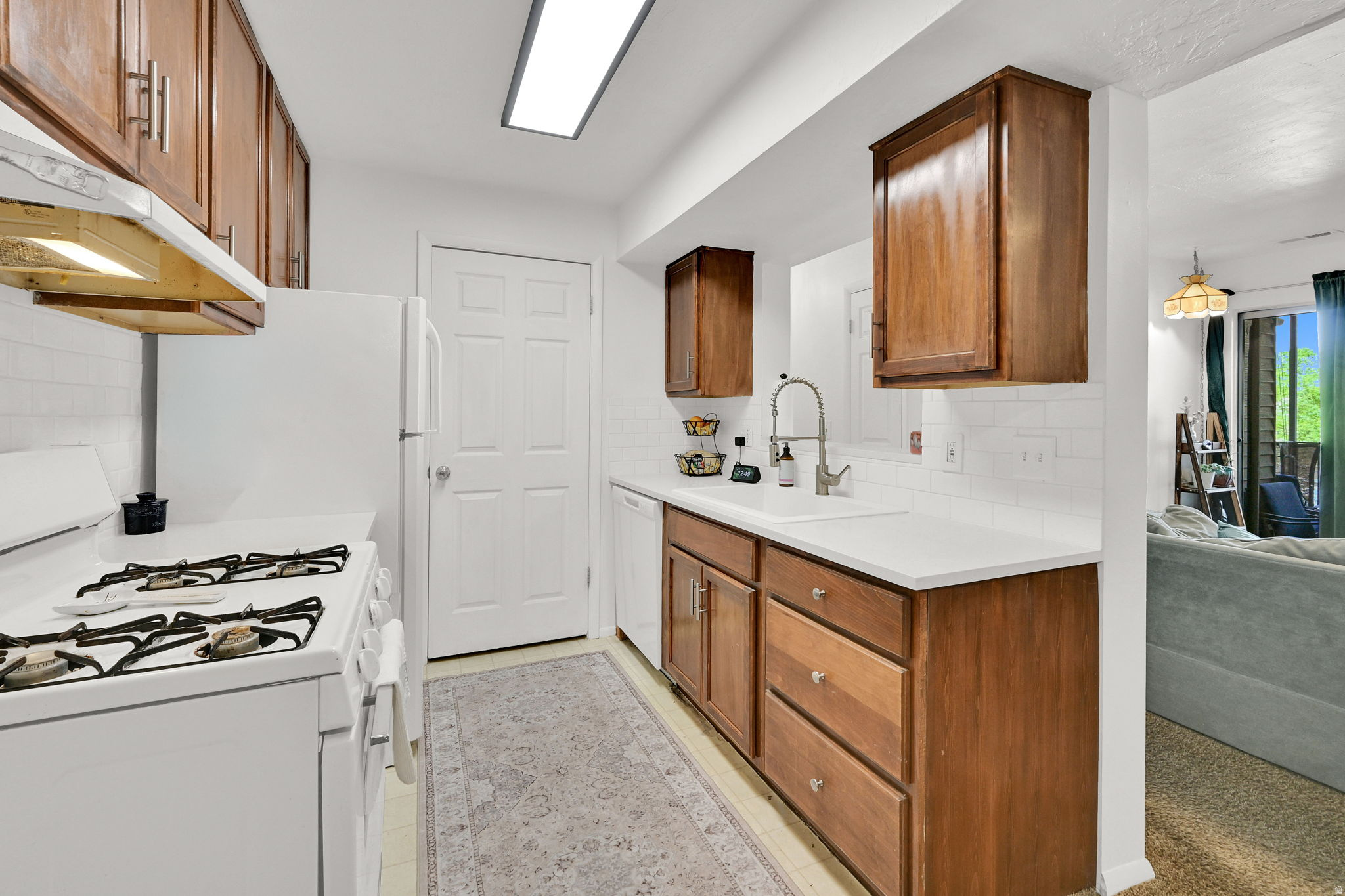 4114 S OAK MEADOWS DR #21