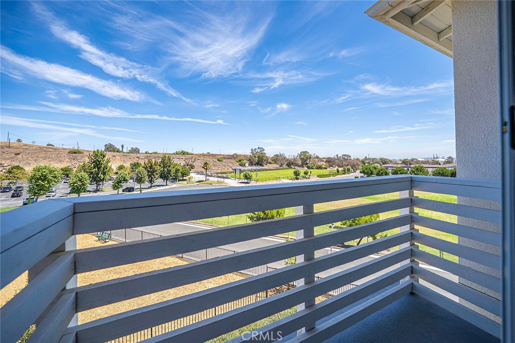 1425 W Sunrise Lane