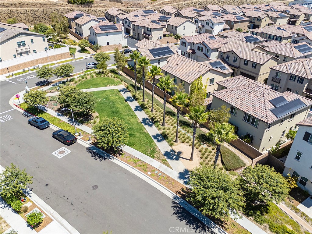 1425 W Sunrise Lane