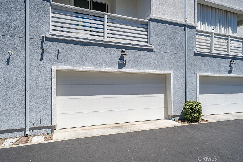 1425 W Sunrise Lane