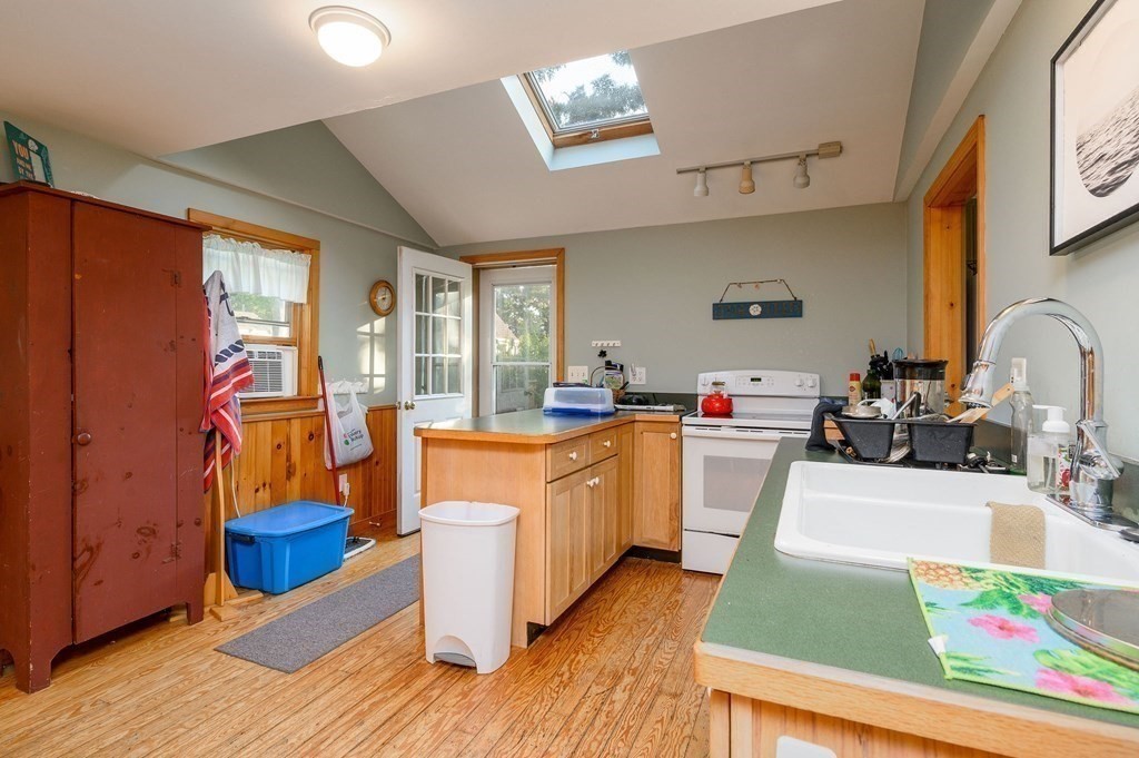 18 Chamberlain Ct