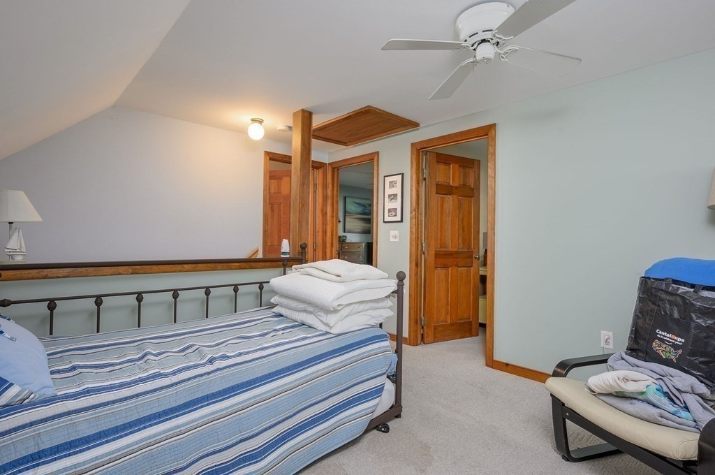 18 Chamberlain Ct