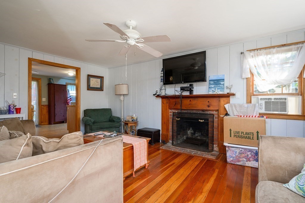 18 Chamberlain Ct