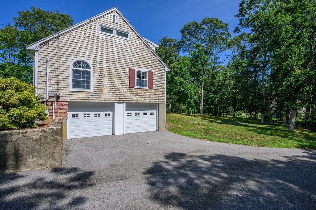 1150 Shootflying Hill Rd