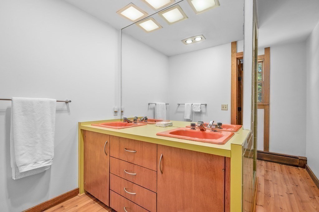 1150 Shootflying Hill Rd
