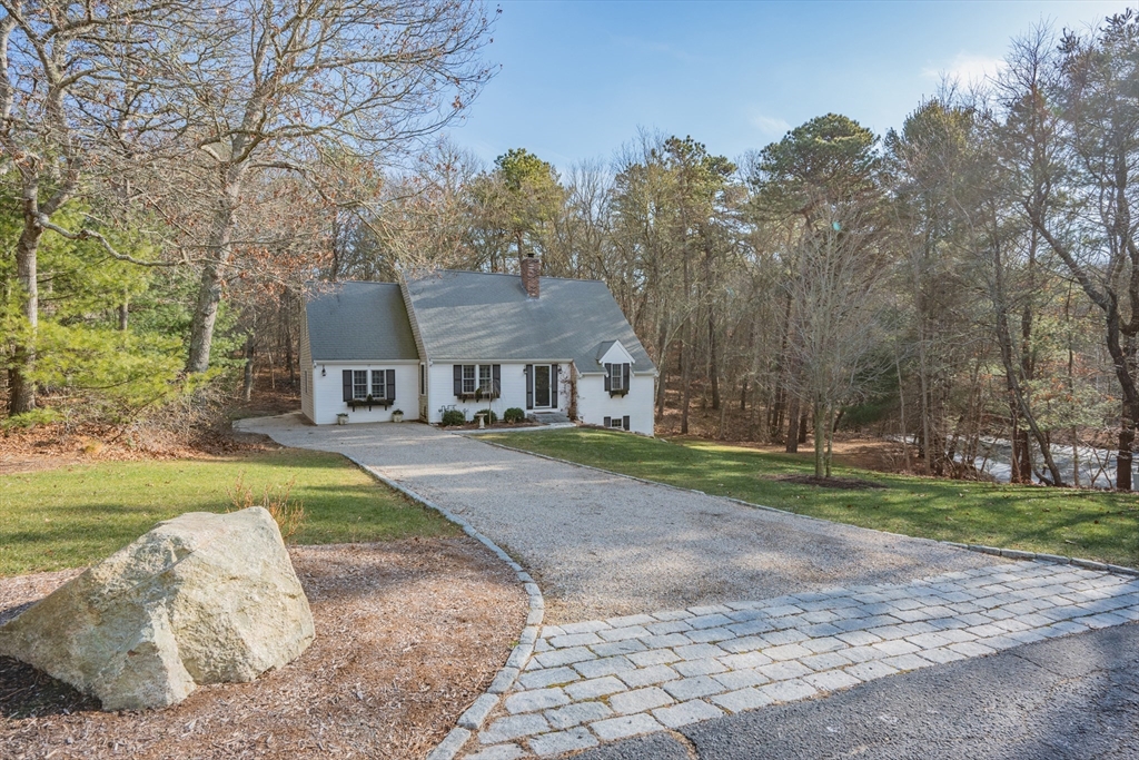 17 Briar Patch Rd