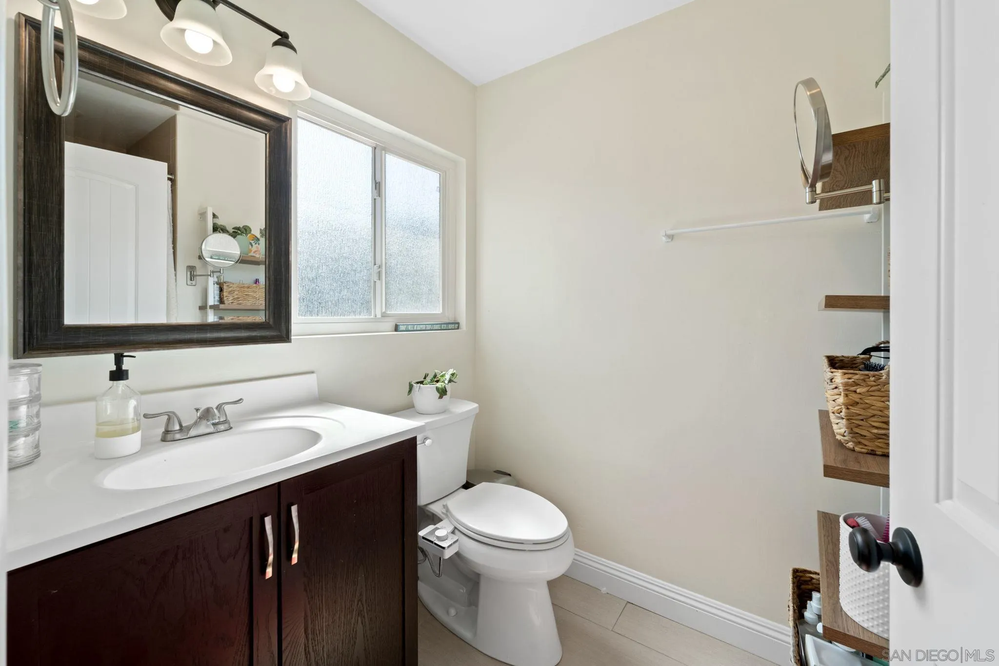 1743 Milton Manor Dr