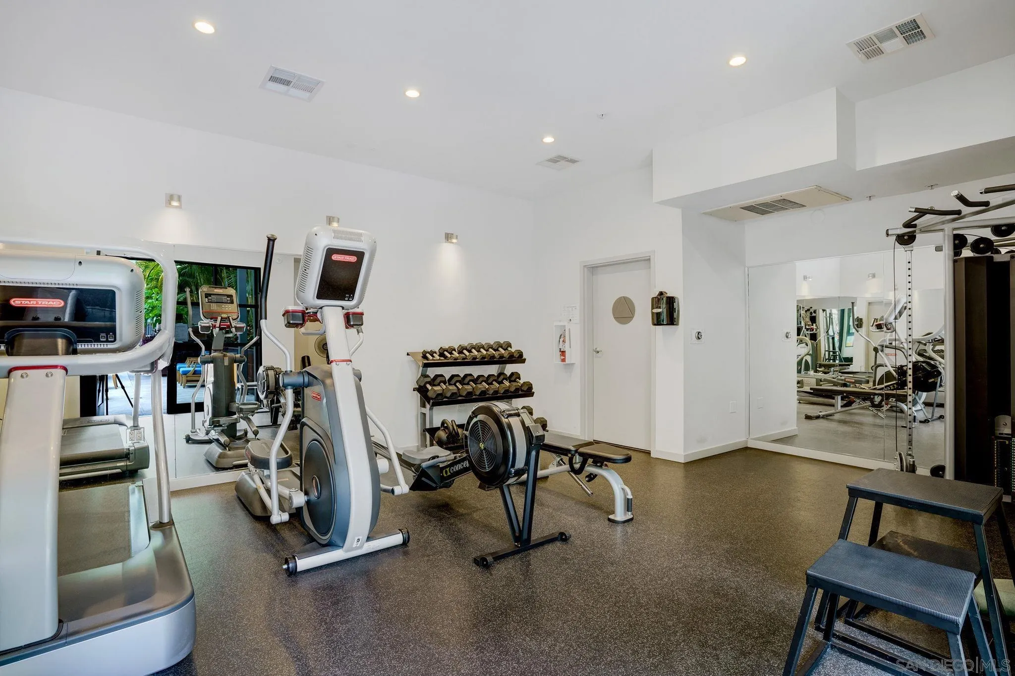 889 Date Street Unit 522